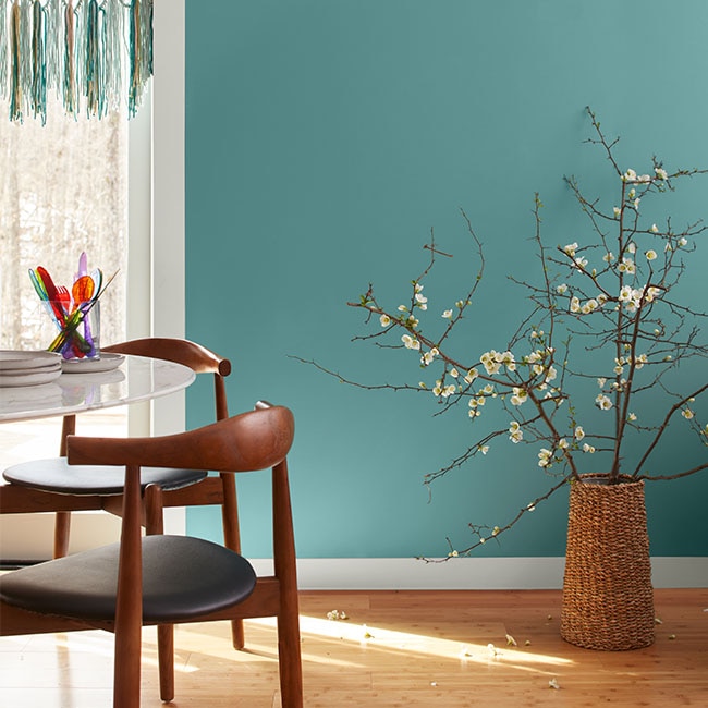 Teal Dining Chairs: The Trend Your Dining Room Needs