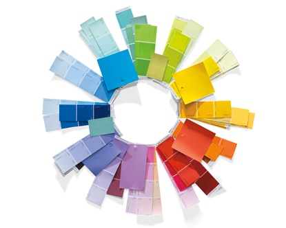 Le cercle chromatique est un outil dynamique d’aide à l’exploration des couleurs, que ce soit les rouges, jaunes ou orangés chauds d’un côté, ou bien les lavande, bleus et verts de l’autre. Le cercle chromatique est un outil dynamique d’aide à l’exploration des couleurs, que ce soit les rouges, jaunes ou orangés chauds d’un côté, ou bien les lavande, bleus et verts de l’autre.