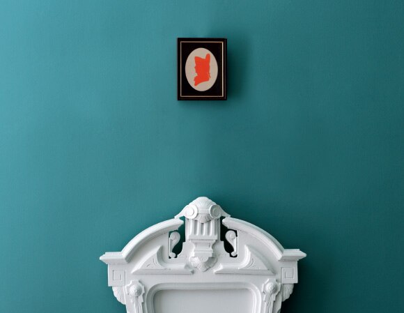 Bold, blue accent wall with Williamsburg® color Bold, blue accent wall with Williamsburg® color