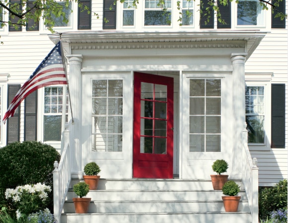 Traditional, All-American front entry with vinyl siding Traditional, All-American front entry with vinyl siding