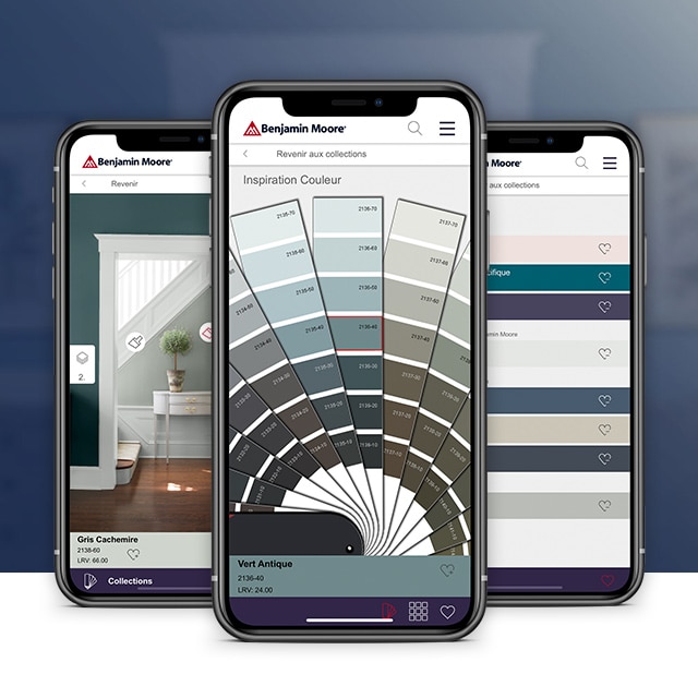 Trois téléphones intelligents avec des images de l'application Benjamin Moore color portfolio.