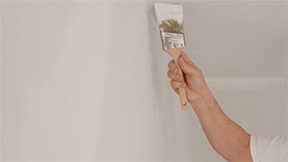 How to paint a ceiling with a sprayer