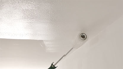 How to paint a ceiling with a roller 
