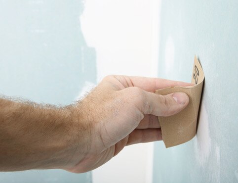 How to sand a wall to prepare a wall for painting