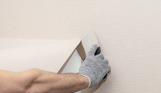 How to Remove Wallpaper in 6 Steps | Benjamin Moore