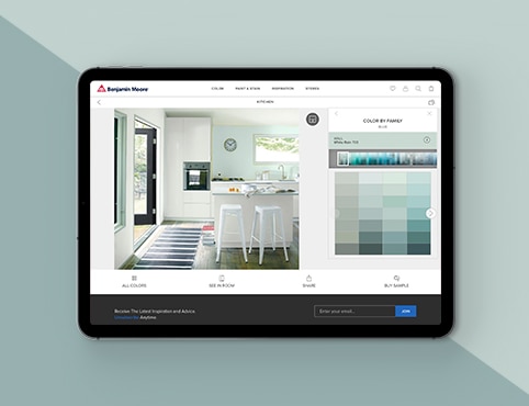 Página de herramientas de color de Benjamin Moore abierta en una tablet. Página de herramientas de color de Benjamin Moore abierta en una tablet.