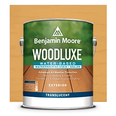 Miniatura de un recorte de lata de Woodluxe® Tinte para exteriores al agua Traslúcido sobre un fondo ES-10} natural.